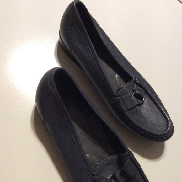 TripAdvisor SAS Comfort Loafers - Picture 4 of 7